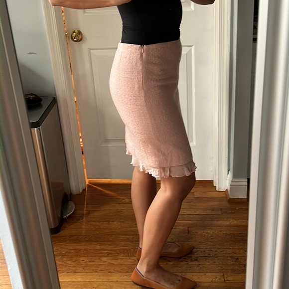 Pink Tweed Skirt with flowy detailing - Picture 2 of 4